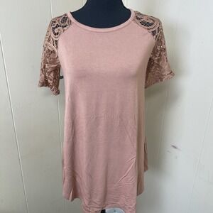 Zenana Signature Peachy Pink Top Long Relaxed Fit Shoulder Lace Detail SZ MED
